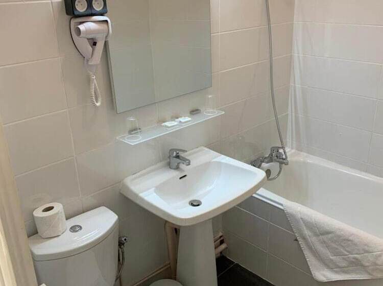 בית מלון כפרי Hôtel Restaurant Le Lion D Or