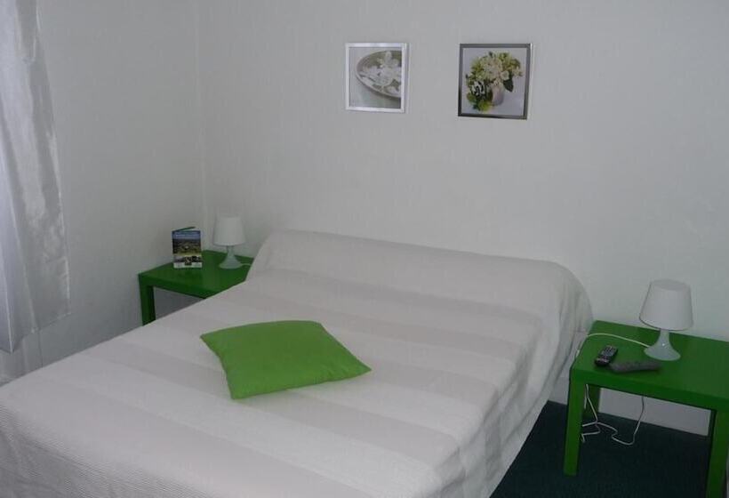 בית מלון כפרי Hôtel Restaurant Le Lion D Or