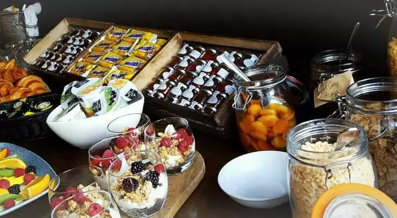 Hotel Queens Head Inn & Restaurant