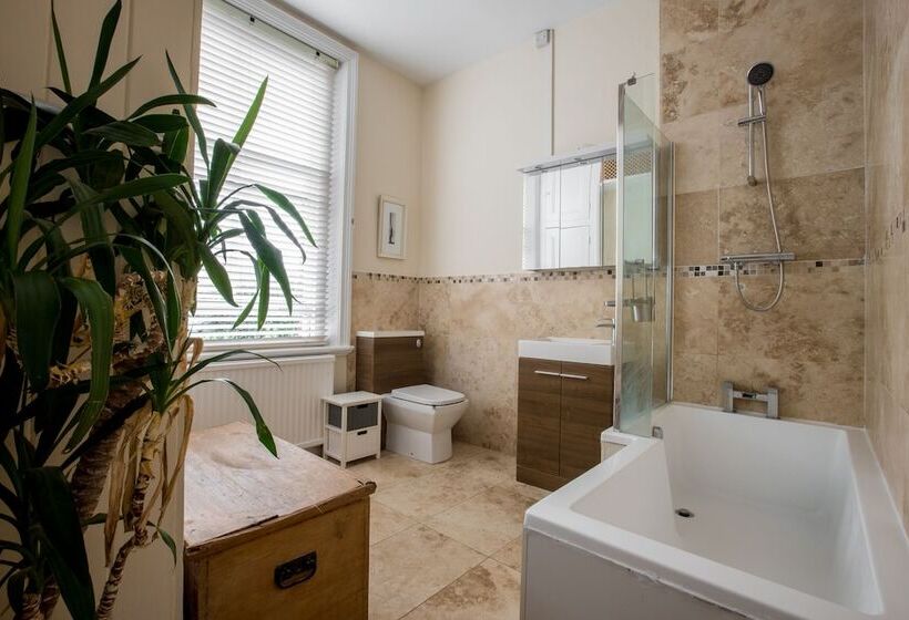 فندق The Lighthorseman