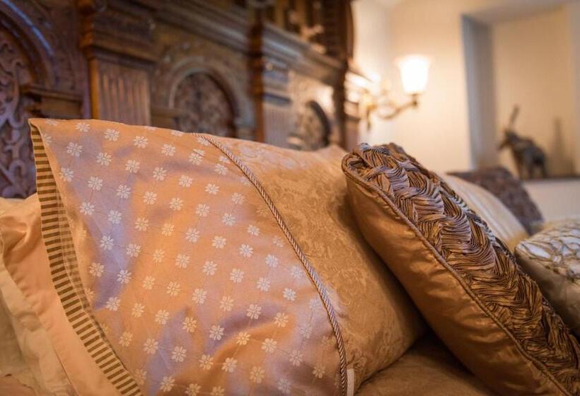 فندق The Saddleworth