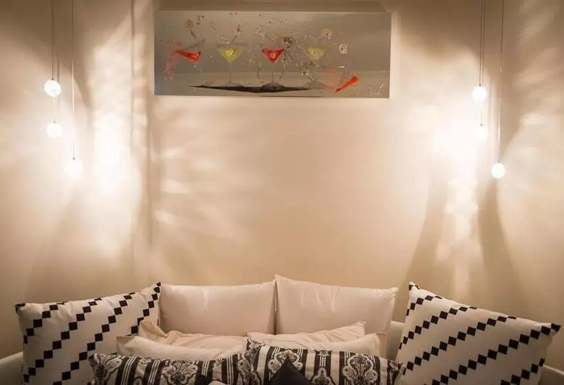 هتل The Saddleworth