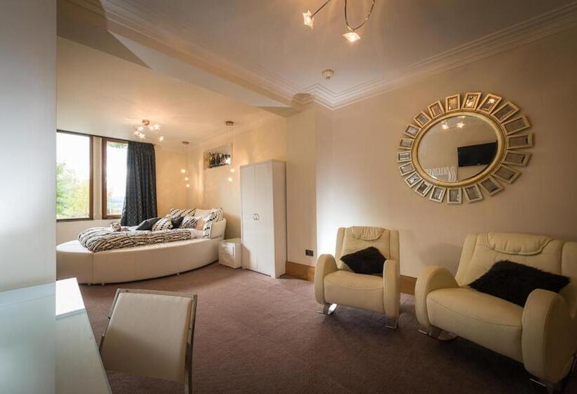 فندق The Saddleworth