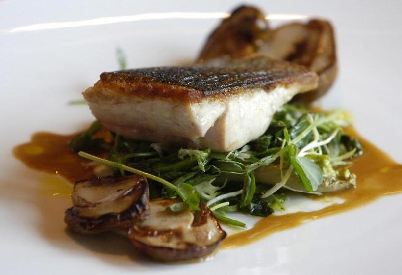 فندق The Saddleworth