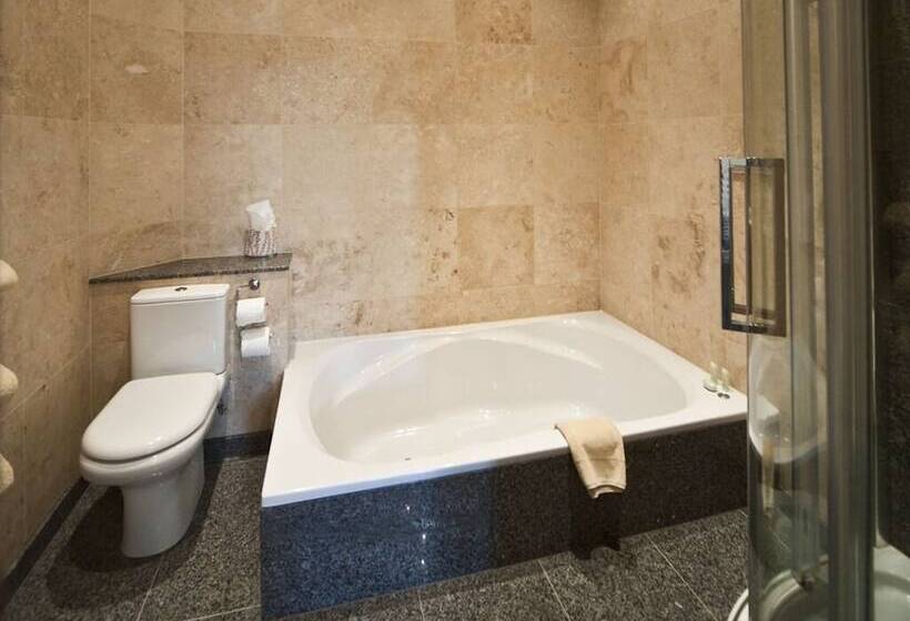 فندق The Saddleworth