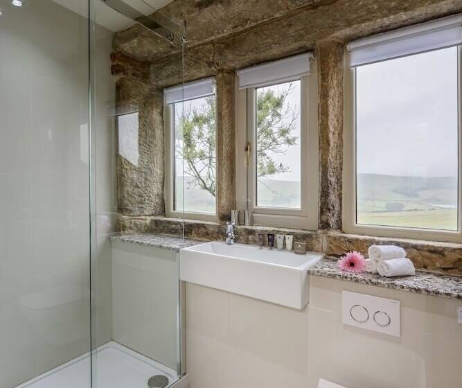 فندق The Saddleworth