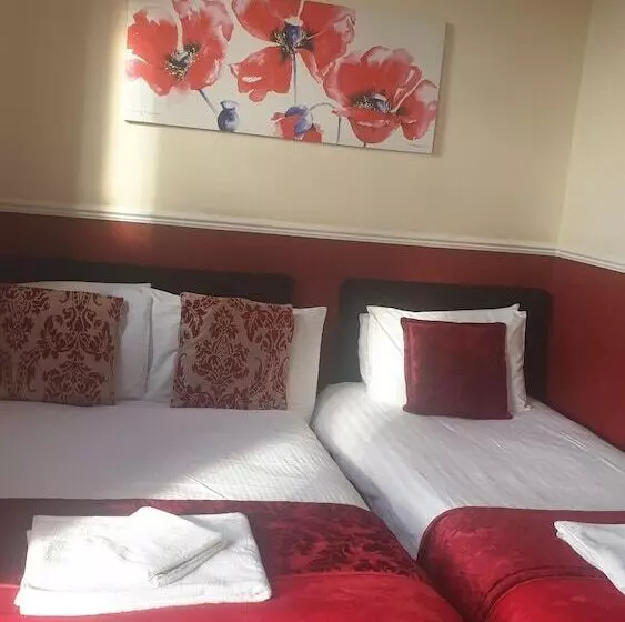 Пансион All Seasons Guest House