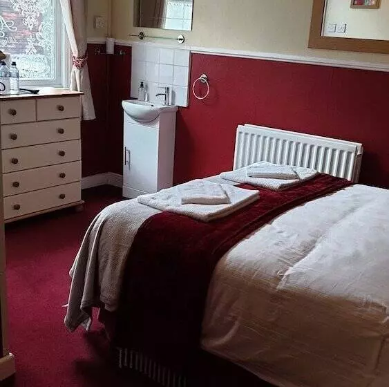 Пансион All Seasons Guest House