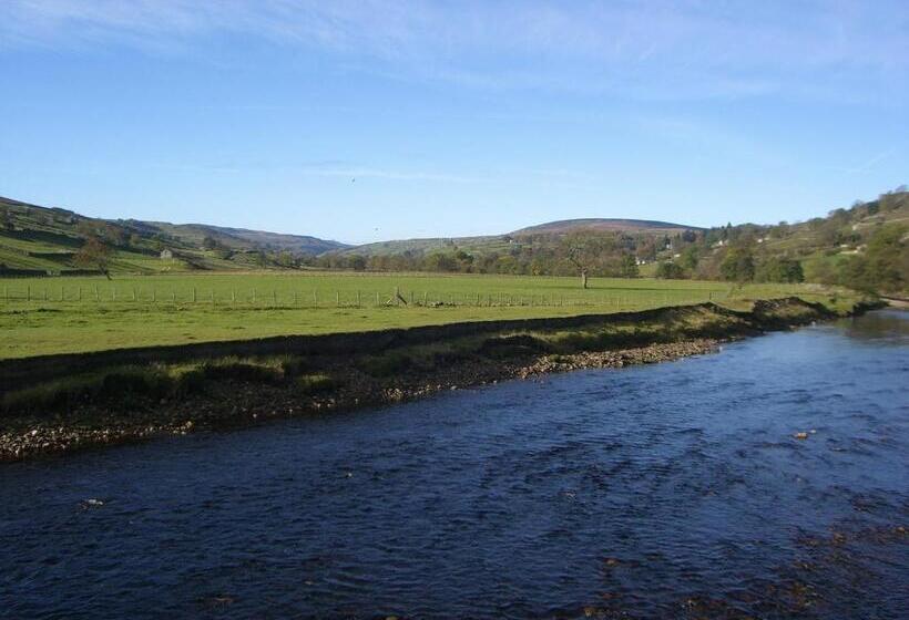 بنسيون Arkleside Country Guest House