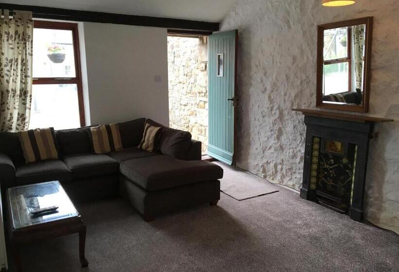 بنسيون Arkleside Country Guest House