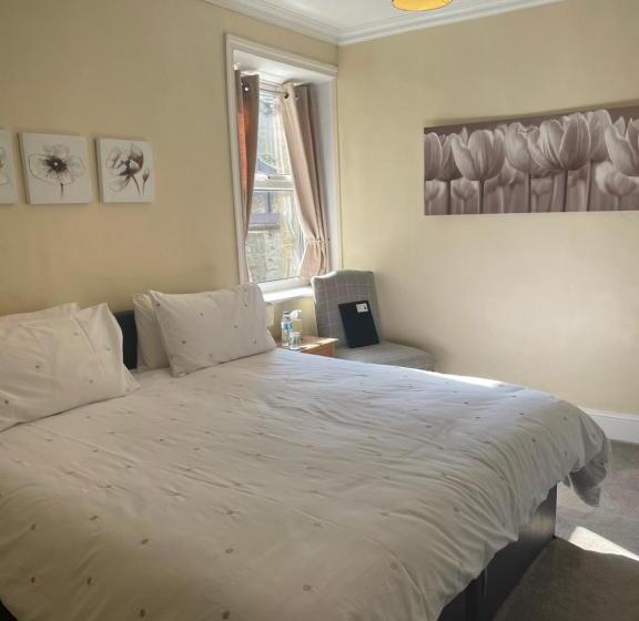 بنسيون Arkleside Country Guest House