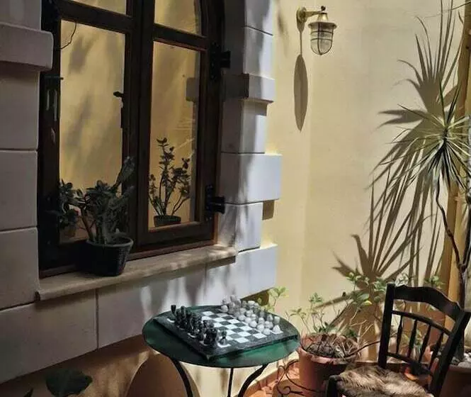 بنسيون Byzantine