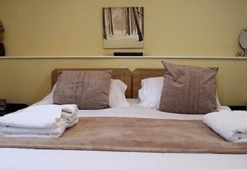 بنسيون Norcroft Guest House