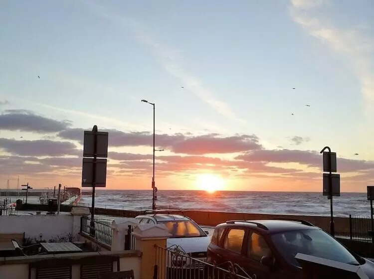 Rowntree Holiday Flats