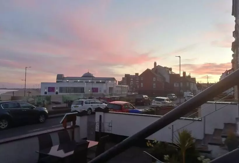 Rowntree Holiday Flats