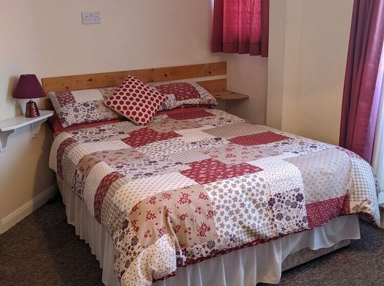 Rowntree Holiday Flats