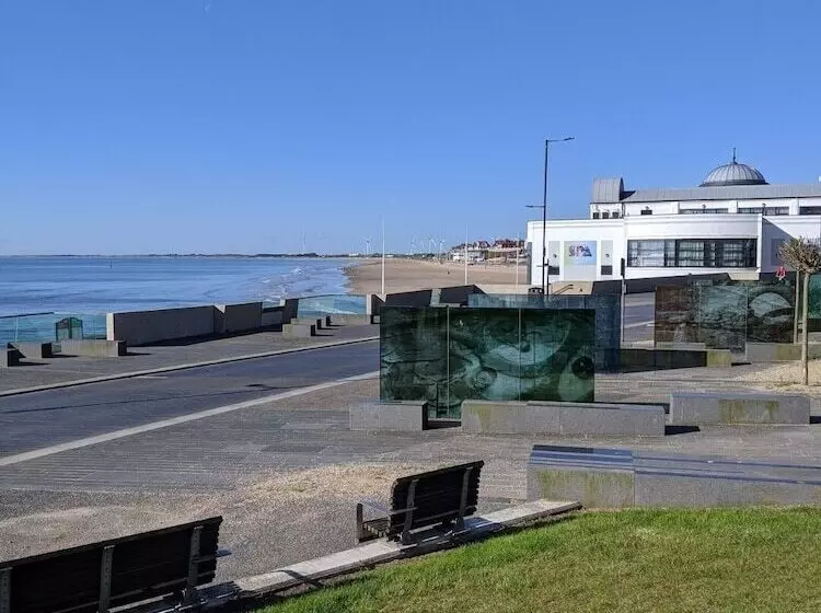 Rowntree Holiday Flats