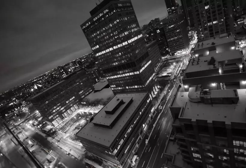 Toronto Escape   The Ruby Pink Suite