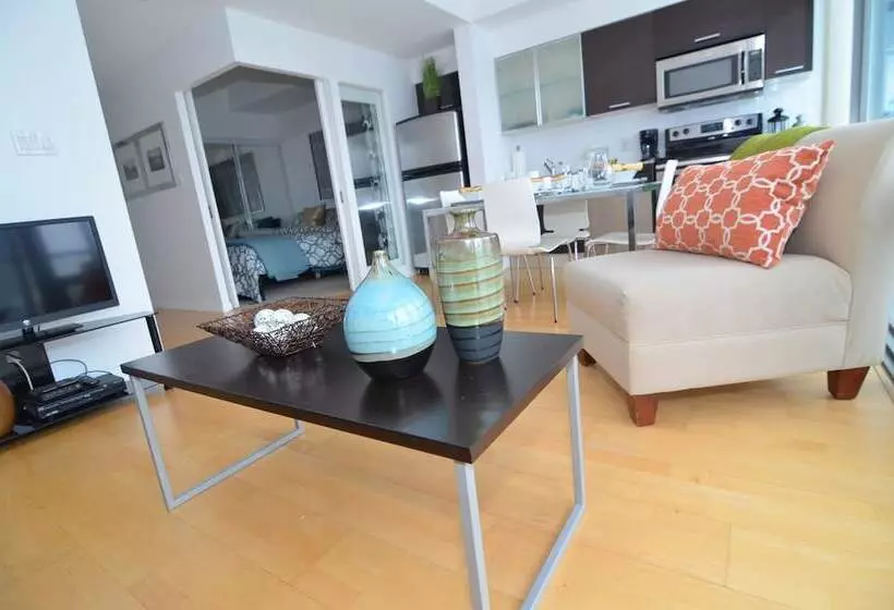 Toronto Escape   The Ruby Pink Suite