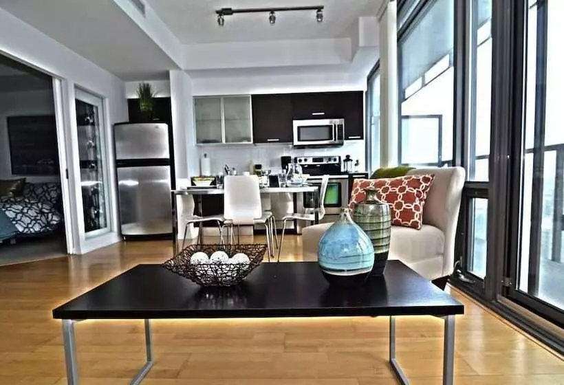 Toronto Escape   The Ruby Pink Suite