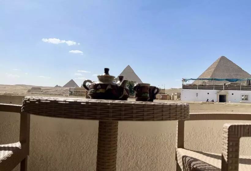هاستل Pyramids Top In