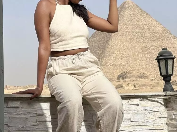 هاستل Pyramids Top In