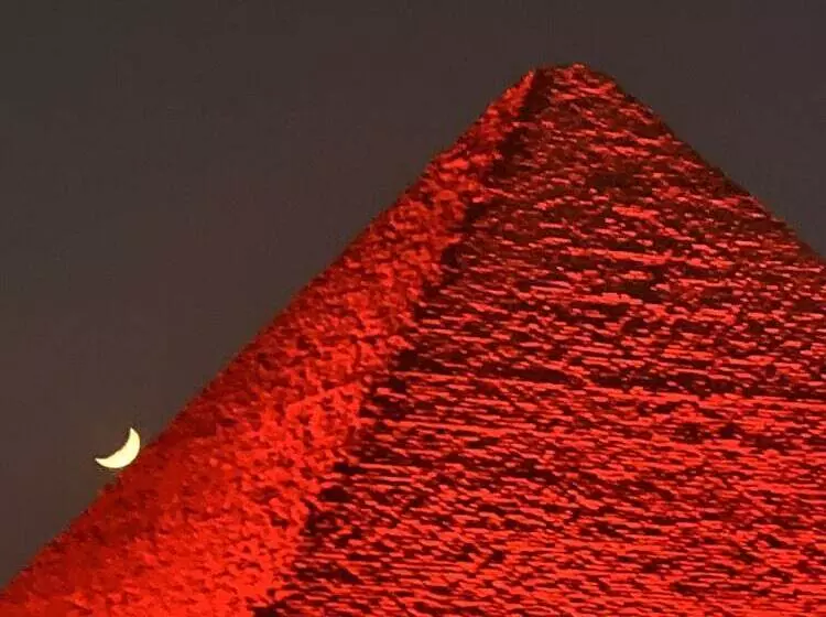 هاستل Pyramids Top In