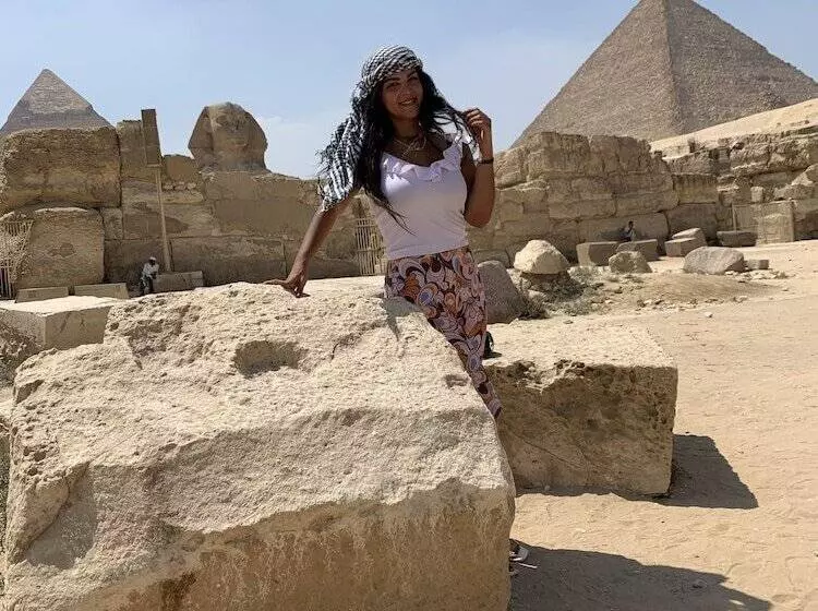 هاستل Pyramids Top In