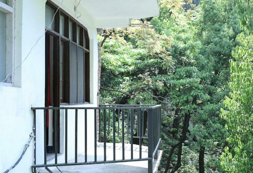 Hotelli Paradise Guest House Dalhousie  Near Panchpula Water Fall
