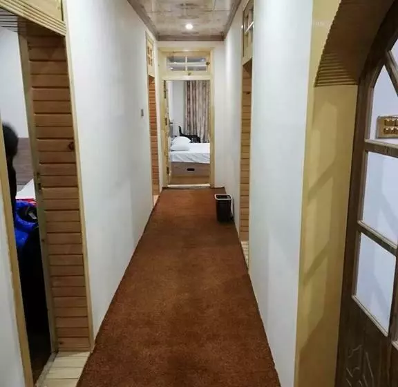 هتل Hunza Holiday Inn