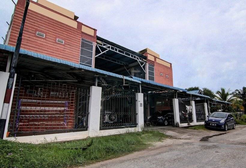 酒店 Oyo 92111 Dinda Homestay Syariah