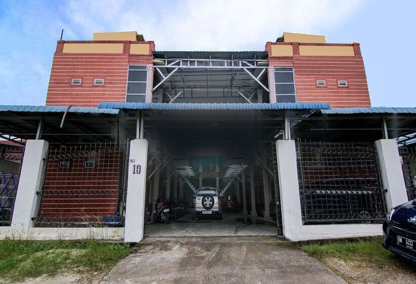 酒店 Oyo 92111 Dinda Homestay Syariah