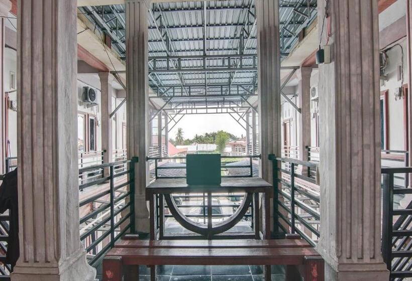 酒店 Oyo 92111 Dinda Homestay Syariah