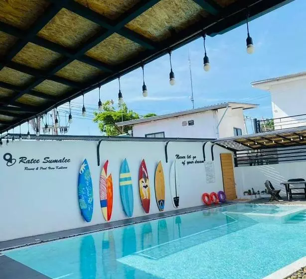 ペンション มีใจ พูลวิว เกาะล้าน Meejai Pool View Kohlarn
