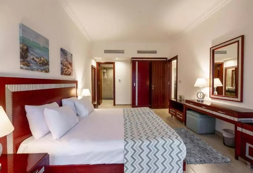 Oyster Bay Beach Suites