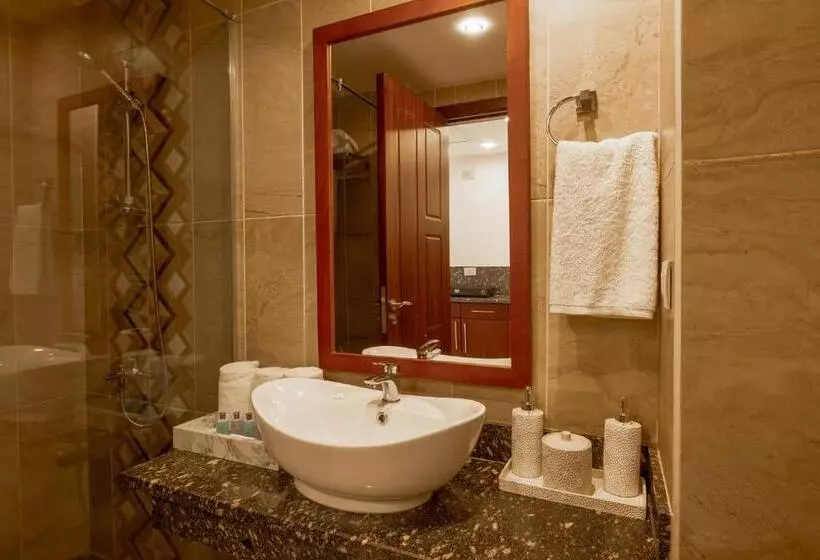 Oyster Bay Beach Suites