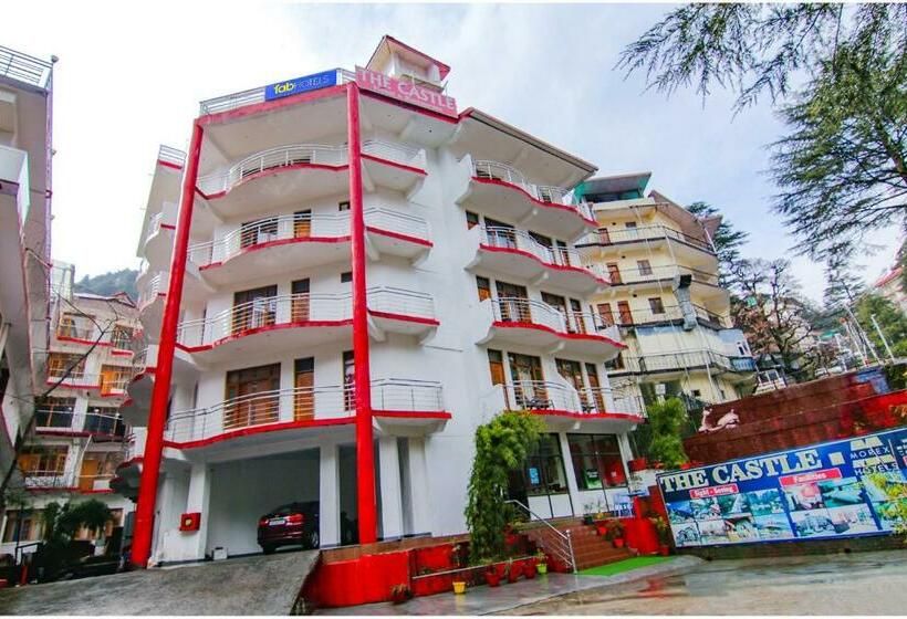 فندق The Castle