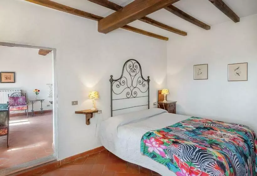 Hotelli Universal Harmony   Cardellino