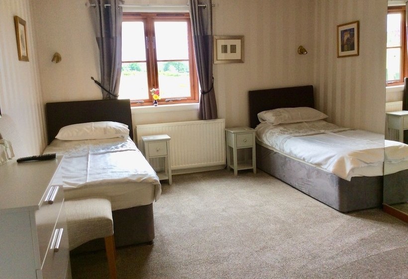 Ardoch Cottage Bed & Breakfast