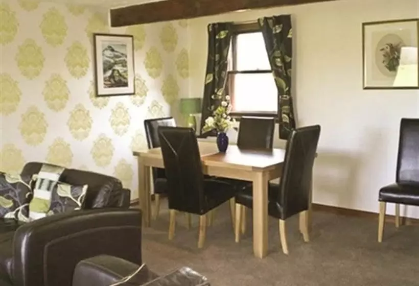 Ardoch Cottage Bed & Breakfast