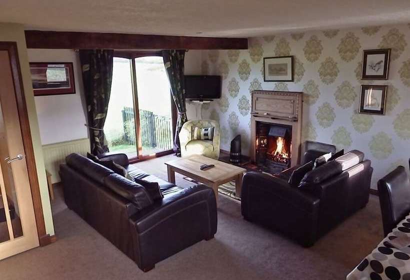 Ardoch Cottage Bed & Breakfast