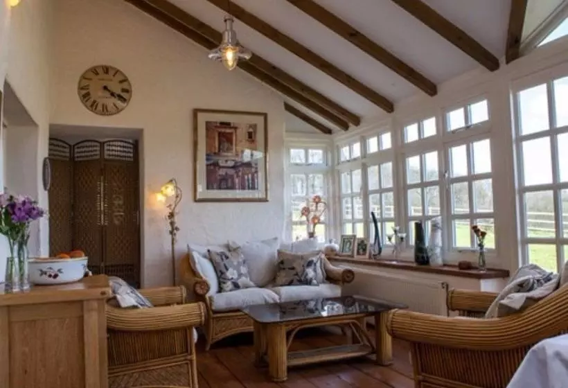 Bed and Breakfast Fernside Cottage