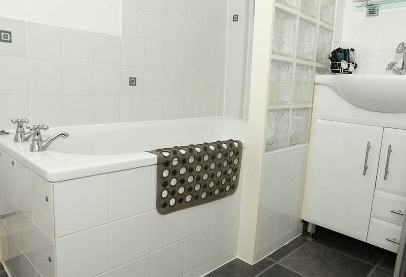 Bed and Breakfast Fitzwarine House Whittington