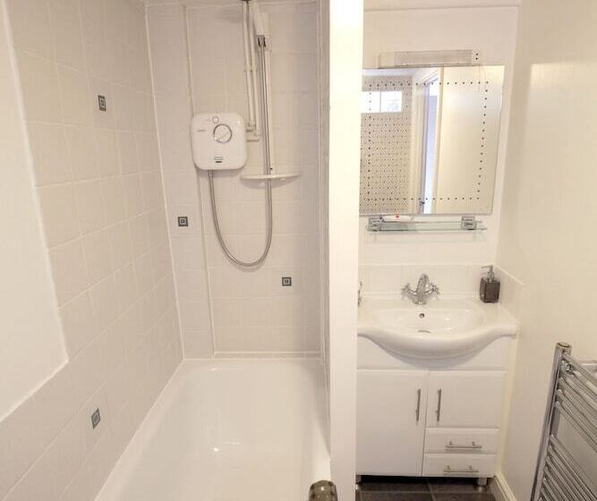 Bed and Breakfast Fitzwarine House Whittington