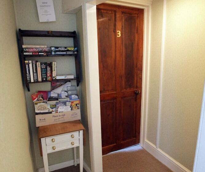 Bed and Breakfast Fitzwarine House Whittington