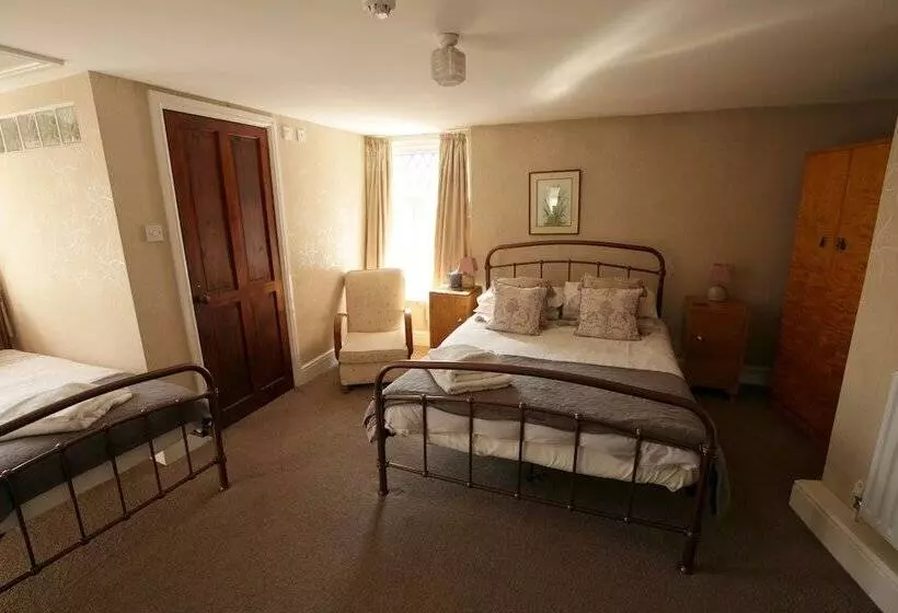 مبيت وإفطار Fitzwarine House Whittington