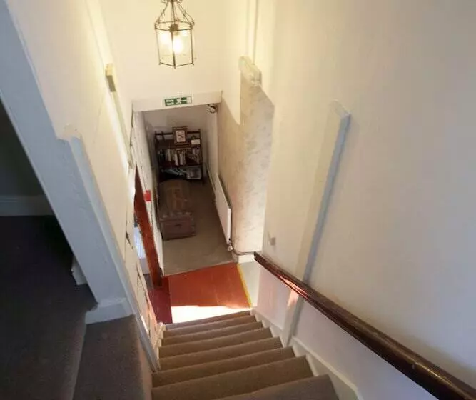 مبيت وإفطار Fitzwarine House Whittington