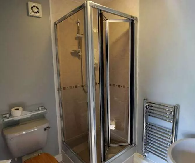 مبيت وإفطار Fitzwarine House Whittington