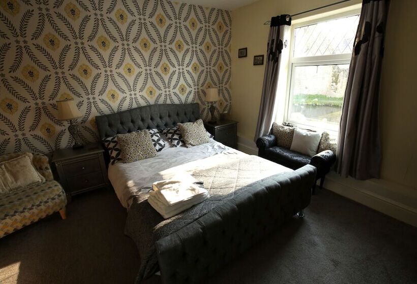 Bed and Breakfast Fitzwarine House Whittington