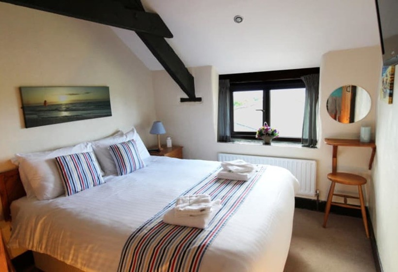 민박 Houndapitt Cottages